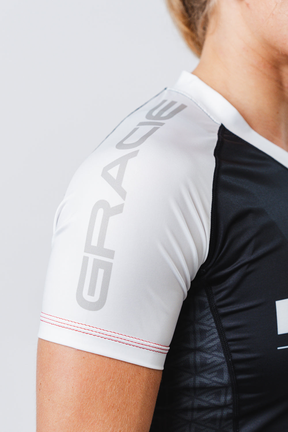 Rashguard Ranqueada GB Essentials Feminina - Branca
