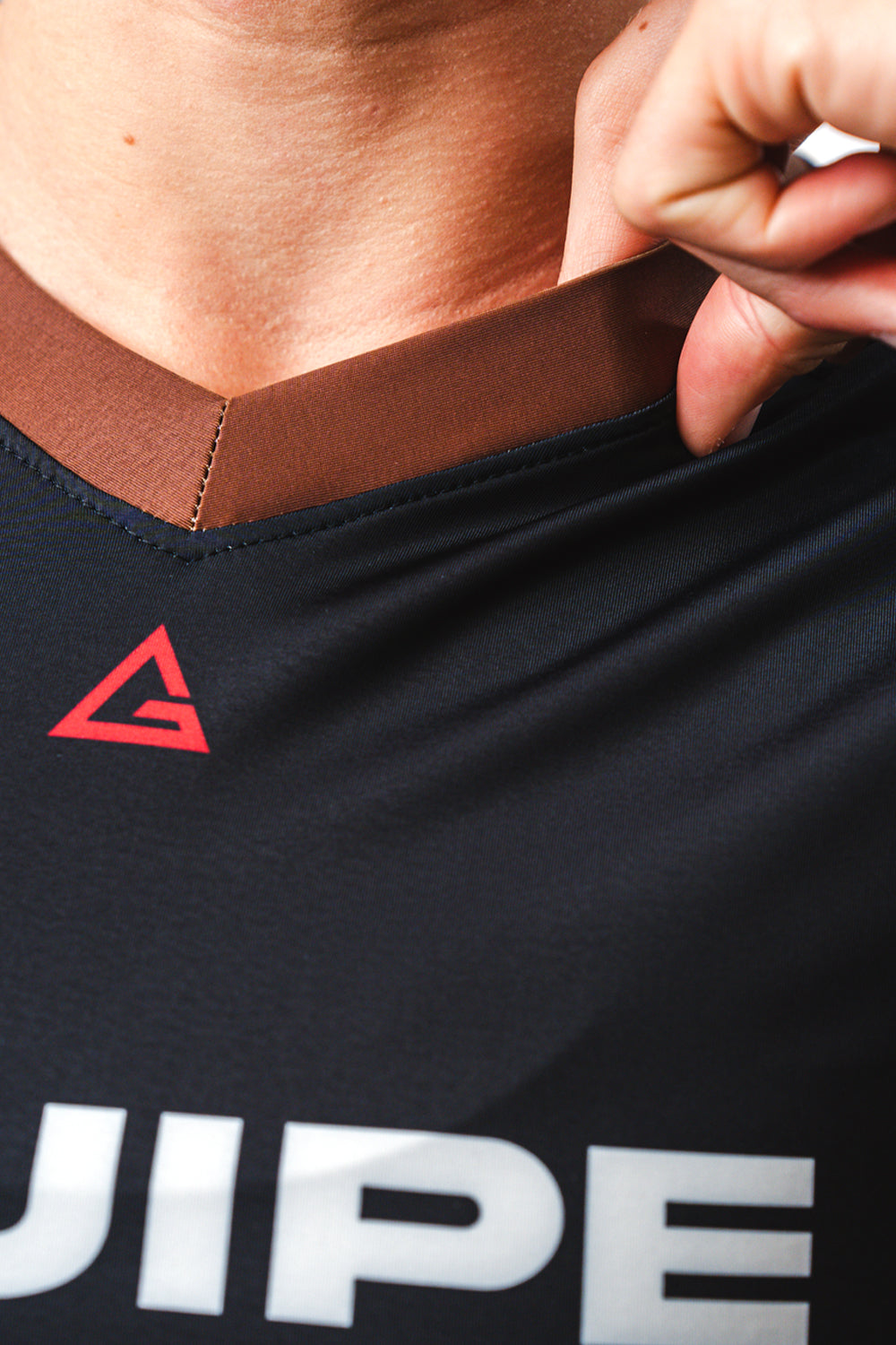 Rashguard Ranqueada GB Essentials Feminina - Marrom