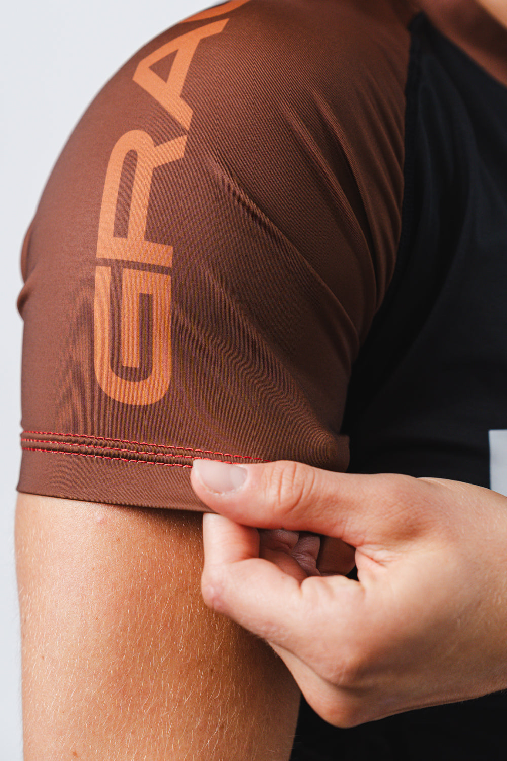 Rashguard Ranqueada GB Essentials Feminina - Marrom