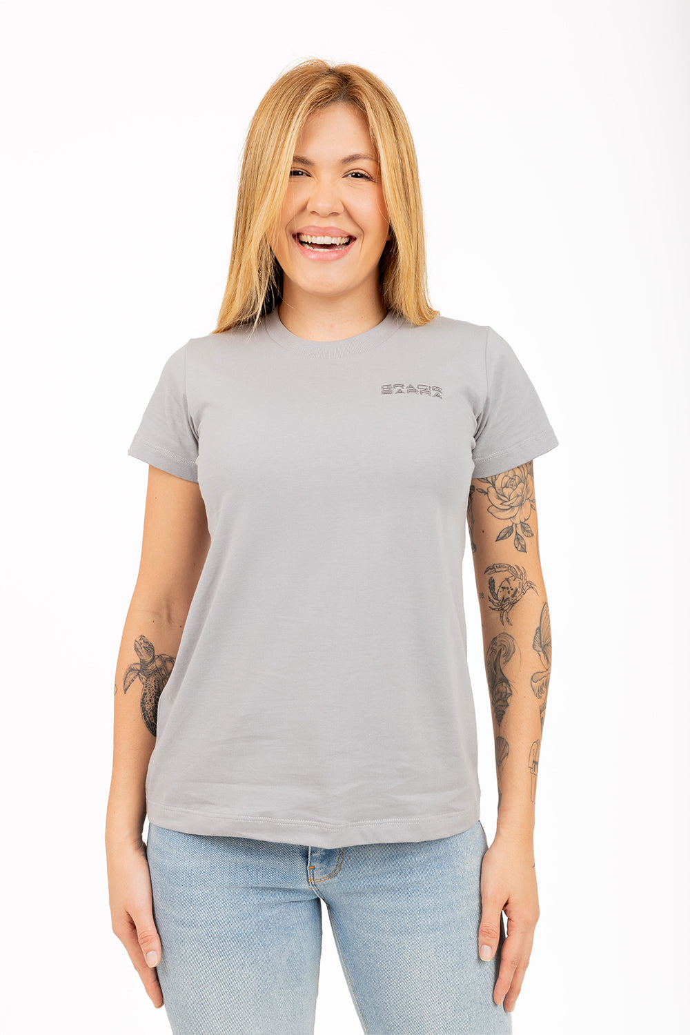 Camiseta Feminina Emblem - Cinza Claro