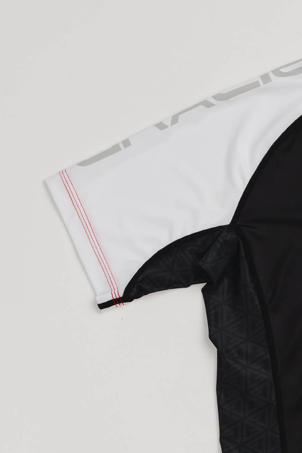 Rashguard Ranqueada GB Essentials Feminina - Branca