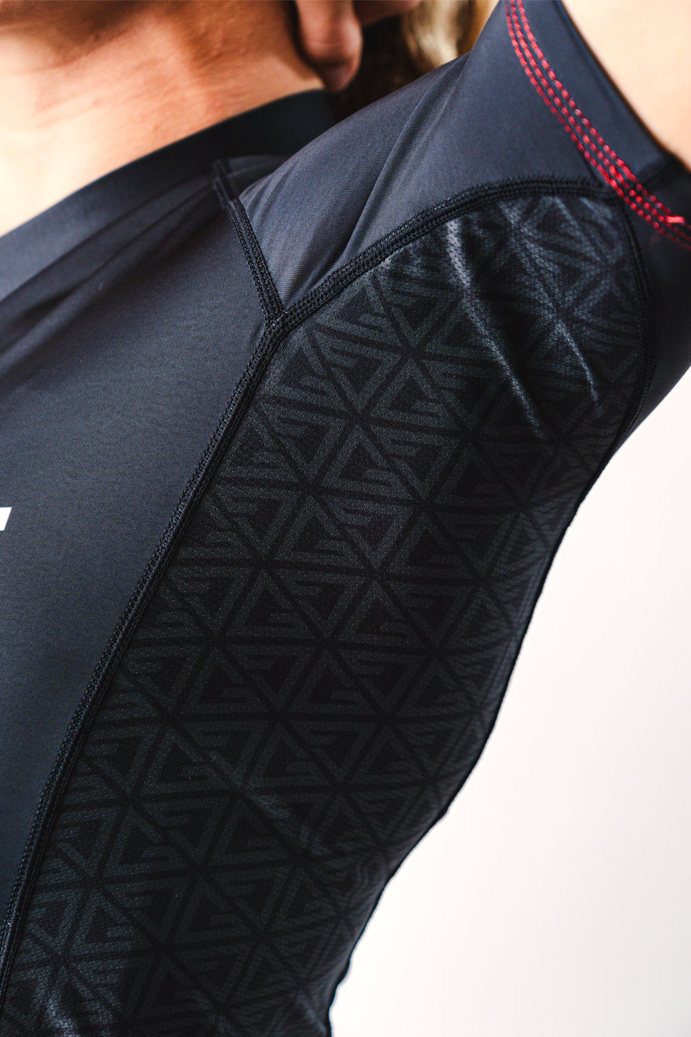 Rashguard Ranqueada GB Essentials Feminina - Preta